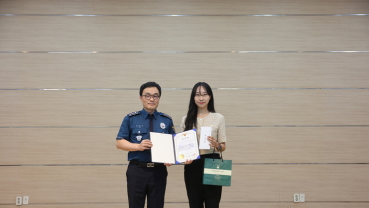 포천경찰서, 112신고 공로자 감사장·포상금 수여
